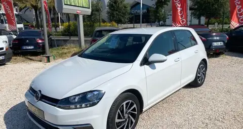 Used VOLKSWAGEN GOLF Petrol 2018 Ad 