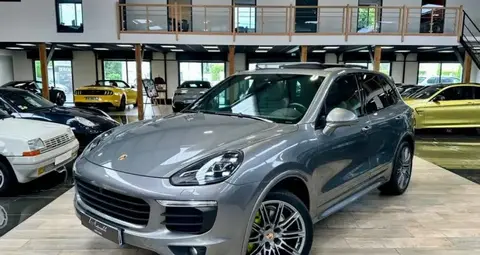 Used PORSCHE CAYENNE Hybrid 2015 Ad 