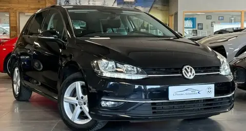 Used VOLKSWAGEN GOLF Petrol 2018 Ad 