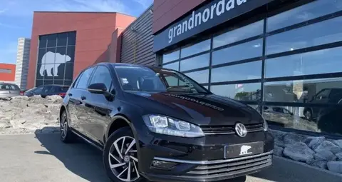 Used VOLKSWAGEN GOLF Petrol 2017 Ad 