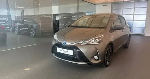 Used TOYOTA YARIS Hybrid 2018 Ad 