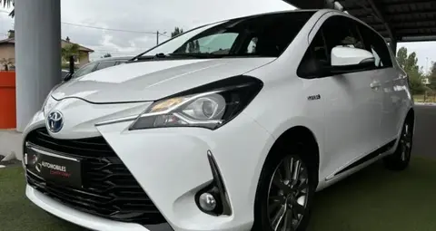 Used TOYOTA YARIS Hybrid 2018 Ad 