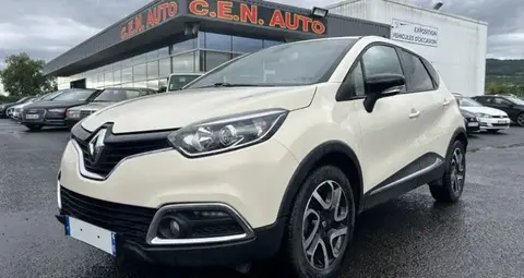 Used RENAULT CAPTUR Petrol 2015 Ad 