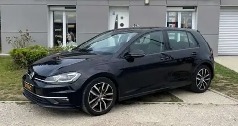 Used VOLKSWAGEN GOLF Petrol 2018 Ad 