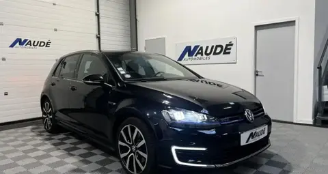 Used VOLKSWAGEN GOLF Hybrid 2017 Ad 