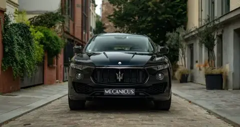 Annonce MASERATI LEVANTE Diesel 2017 d'occasion 