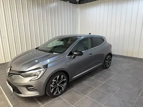 Used RENAULT CLIO Hybrid 2023 Ad 