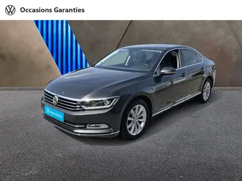 Used VOLKSWAGEN PASSAT Petrol 2018 Ad 