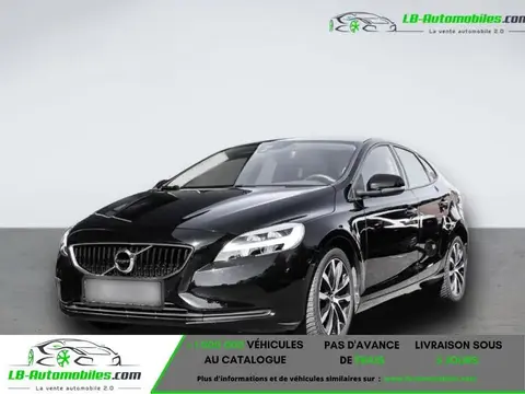 Annonce VOLVO V40 Essence 2019 d'occasion 