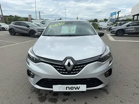 Used RENAULT CLIO Hybrid 2023 Ad 