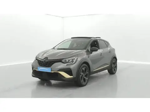 Used RENAULT CAPTUR Hybrid 2023 Ad 