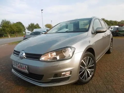 Used VOLKSWAGEN GOLF Petrol 2017 Ad 