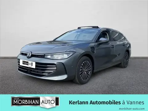 Used VOLKSWAGEN PASSAT Hybrid 2024 Ad 