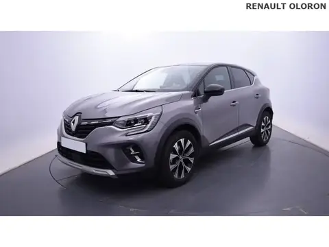 Used RENAULT CAPTUR Petrol 2023 Ad 