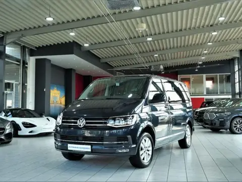 Annonce VOLKSWAGEN MULTIVAN Essence 2017 d'occasion 