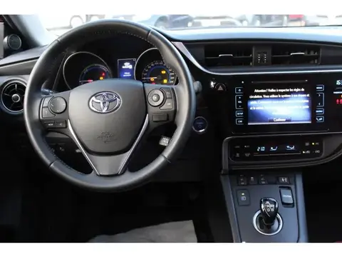 Used TOYOTA AURIS Hybrid 2018 Ad 