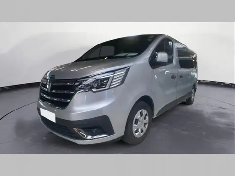 Used RENAULT TRAFIC Diesel 2022 Ad 