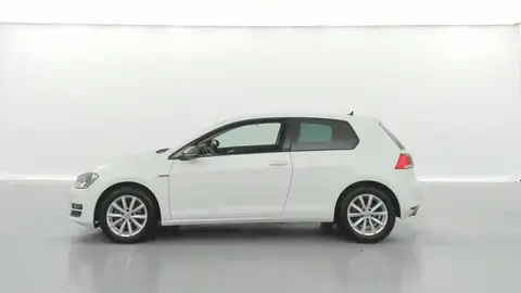 Used VOLKSWAGEN GOLF Petrol 2016 Ad 