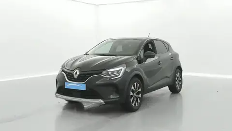 Used RENAULT CAPTUR Petrol 2023 Ad 