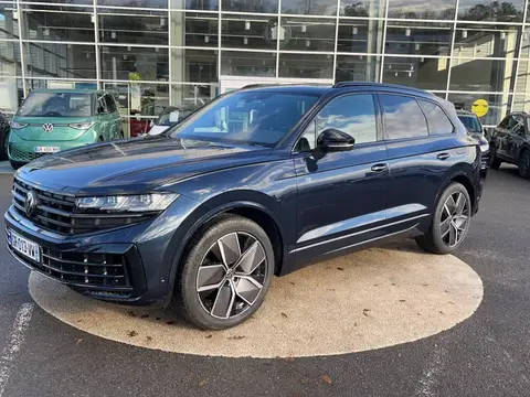 Used VOLKSWAGEN TOUAREG Petrol 2023 Ad 