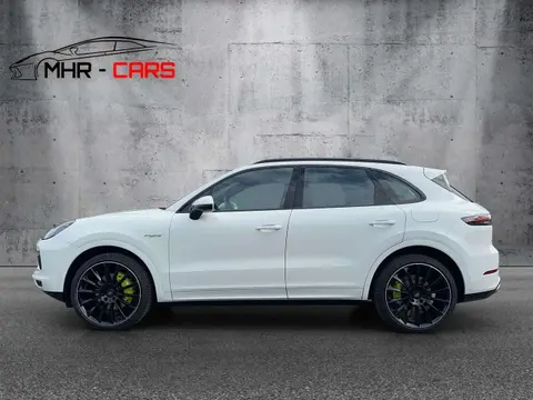 Used PORSCHE CAYENNE Hybrid 2018 Ad 