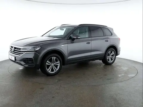 Used VOLKSWAGEN TOUAREG Diesel 2019 Ad 