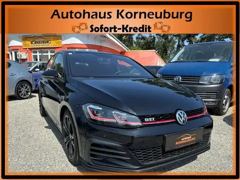 Used VOLKSWAGEN GOLF Petrol 2017 Ad 