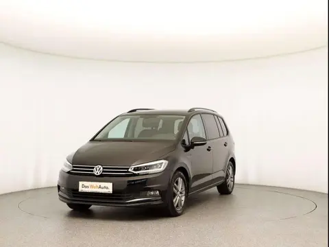 Used VOLKSWAGEN TOURAN Petrol 2018 Ad 