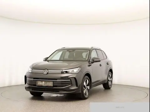 Used VOLKSWAGEN TIGUAN Petrol 2024 Ad 