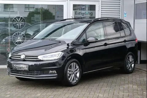 Used VOLKSWAGEN TOURAN Petrol 2024 Ad 