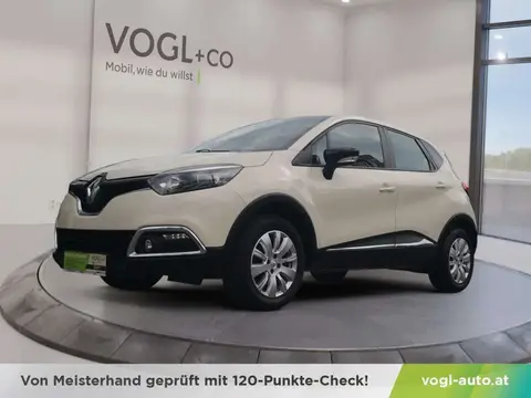 Used RENAULT CAPTUR Petrol 2016 Ad 