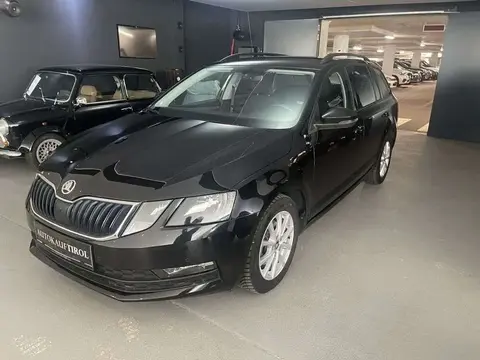 Used SKODA OCTAVIA Petrol 2019 Ad 