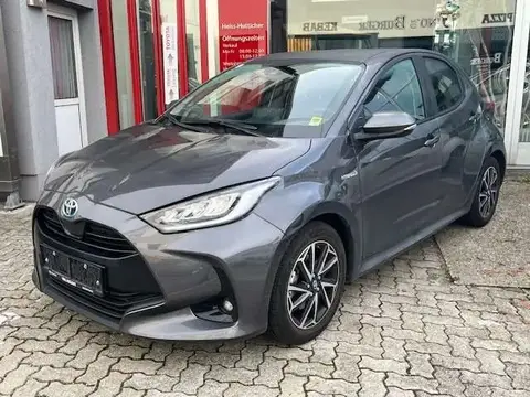 Used TOYOTA YARIS Hybrid 2021 Ad 