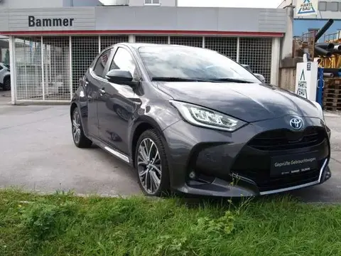 Used TOYOTA YARIS Hybrid 2021 Ad 