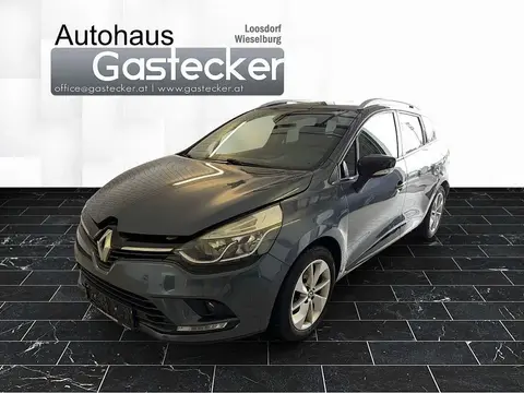 Used RENAULT CLIO Petrol 2017 Ad 