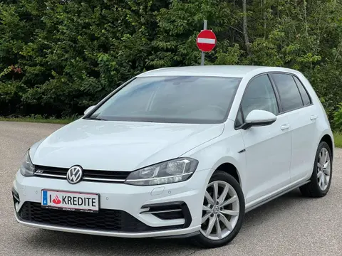 Used VOLKSWAGEN GOLF Petrol 2017 Ad 