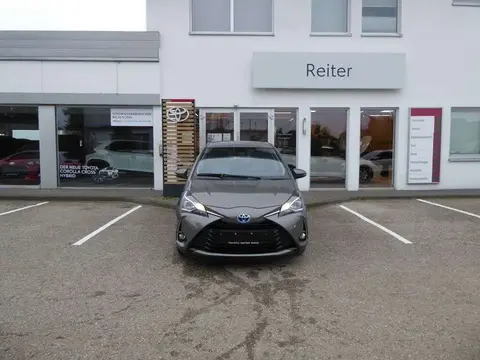 Used TOYOTA YARIS Hybrid 2019 Ad 