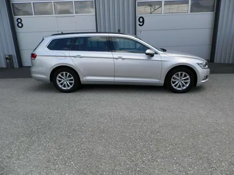 Used VOLKSWAGEN PASSAT Diesel 2019 Ad 