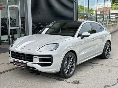 Used PORSCHE CAYENNE Hybrid 2024 Ad 