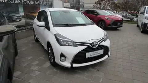 Used TOYOTA YARIS Petrol 2015 Ad 