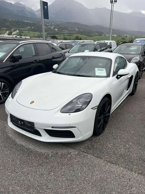 Used PORSCHE 718 Petrol 2017 Ad 