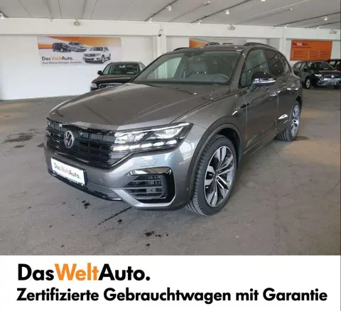 Used VOLKSWAGEN TOUAREG Hybrid 2021 Ad 