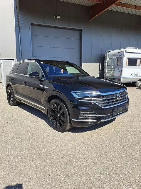 Used VOLKSWAGEN TOUAREG Diesel 2018 Ad 