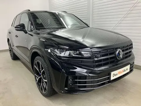 Used VOLKSWAGEN TOUAREG Hybrid 2024 Ad 