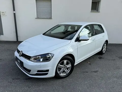 Used VOLKSWAGEN GOLF Petrol 2015 Ad 