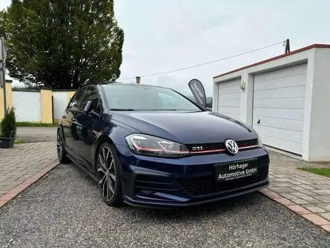 Used VOLKSWAGEN GOLF Petrol 2017 Ad 