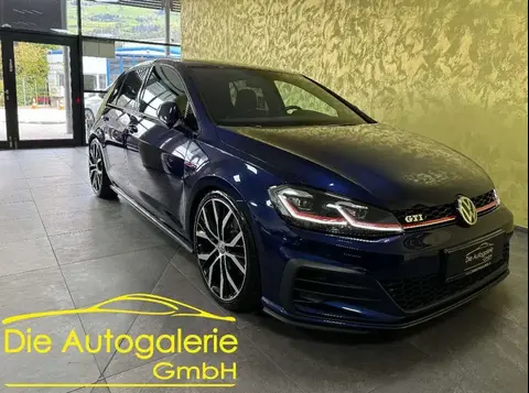 Used VOLKSWAGEN GOLF Petrol 2017 Ad 