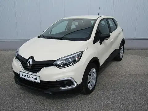 Used RENAULT CAPTUR Petrol 2017 Ad 