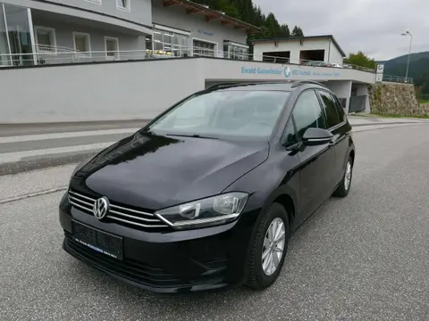 Used VOLKSWAGEN GOLF Petrol 2015 Ad 