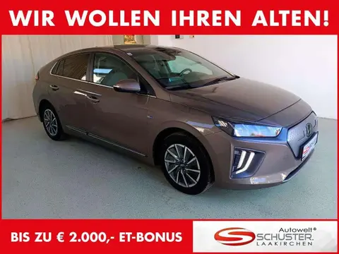 Used HYUNDAI IONIQ Electric 2020 Ad 